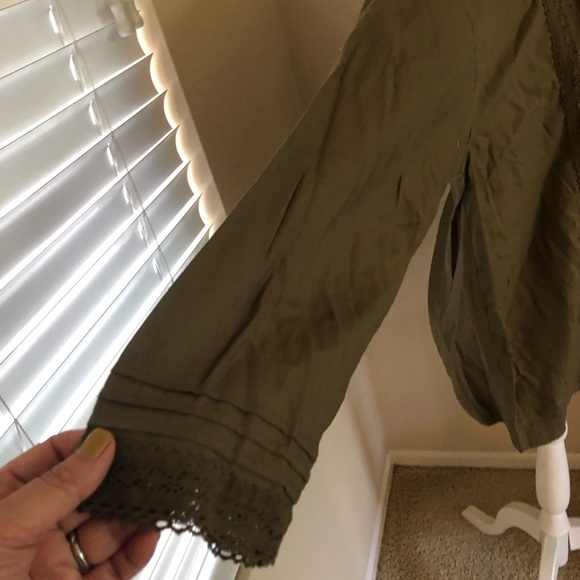 NWT long sleeve top in earthy green color. - Picture 2 of 3